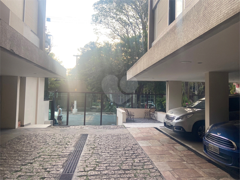 Condomínio Pinheiros