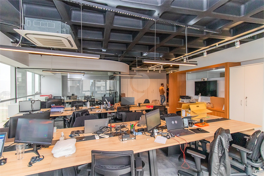 TREND NOVA CARLOS GOMES CORPORATE