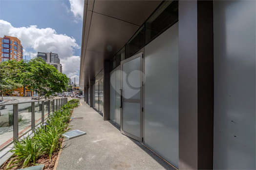 737 Pedroso - Comercial