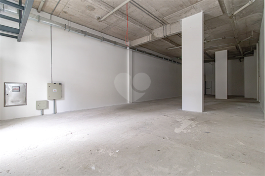 737 Pedroso - Comercial