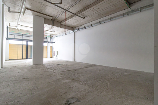 737 Pedroso - Comercial