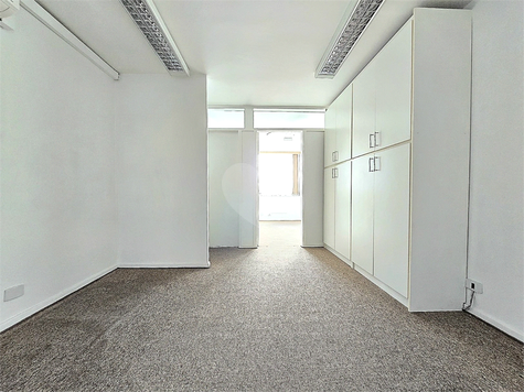 Edifício Comercial Nacional