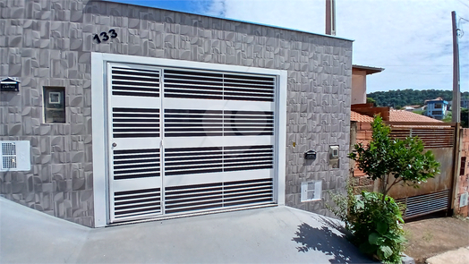 Foto REO1080274