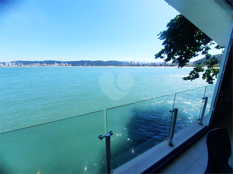 CONDOMÍNIO PENÍNSULA