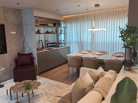 Condominio The Palace Royal