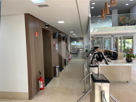 Faria Lima Square Offices