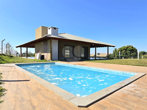 Foto REO1096775