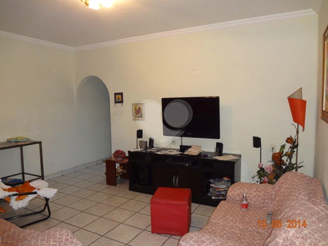 AVENIDA DEPUTADO EMÍLIO CARLOS,2482