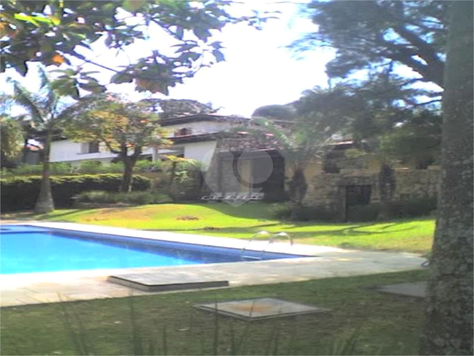 RUA PROFESSOR LUCIANO GUALBERTO,295