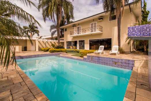 RUA MARIA LUÍSA DE ANDRADE MARTINS ROQUE,148