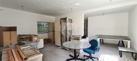 RUA PROFESSOR SANTIAGO DANTAS,130