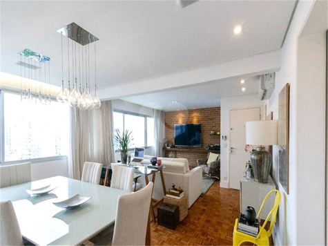 ADRIANA MARGARIDA PRESTES MAIA FERNANDES