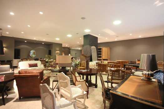 PLAZA REGENCY