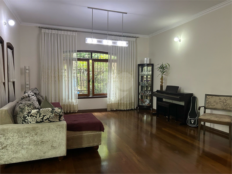 RUA JUDITE FRANÇA COSTA,304