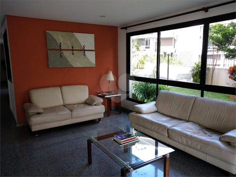 ESPAÇO DOS PINHEIROS