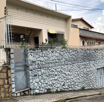 Casas à Venda - Rua Renato Dias, Juiz de Fora | Lopes