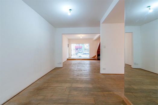 RUA COMENDADOR MIGUEL CALFAT,300