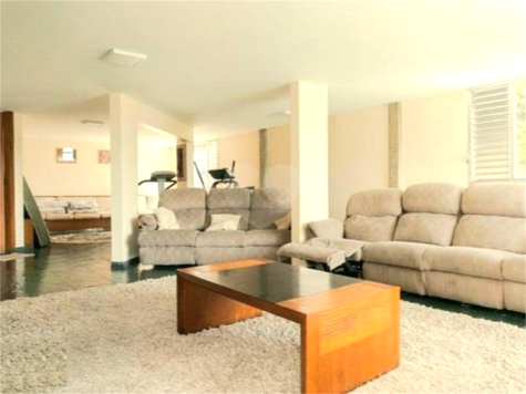 RUA DOUTOR ODON CARLOS DE FIGUEIREDO FERRAZ,704