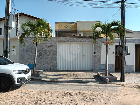 Foto REO386876