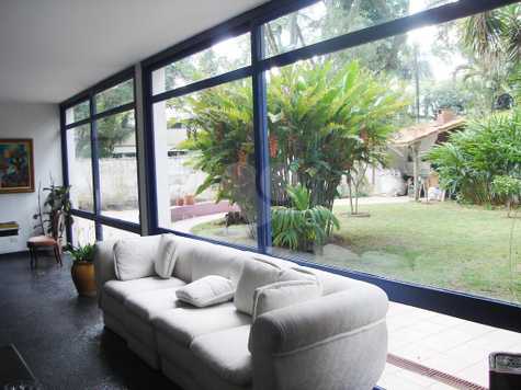 RUA ARQUITETO JAIME FONSECA RODRIGUES,296