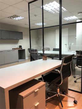 Neo Offices Adolfo Pinheiro