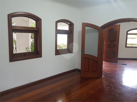 RUA MARIVALDO FERNANDES,234