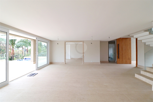 RUA COMENDADOR BICHARA MOHERDAUÍ,64