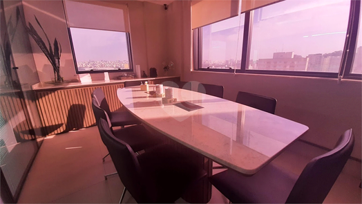 CONDOMÍNIO METROPOLITAN