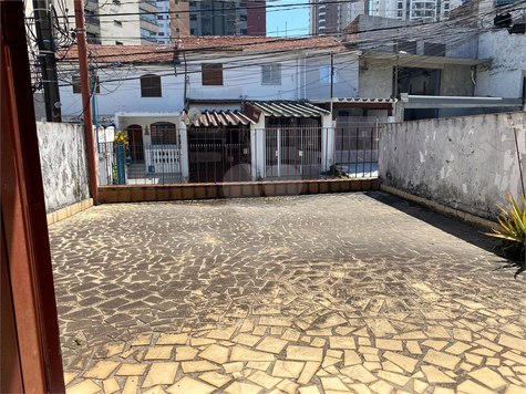 RUA FILIPINAS,126
