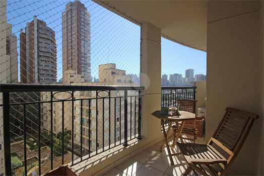 LA GALERIE VILA MADALENA