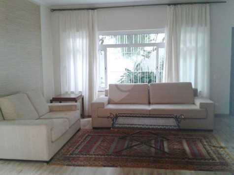 RUA CORONEL JOVINIANO BRANDÃO,383