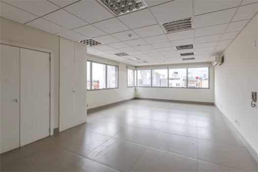 PREMIUM TRADE CENTER