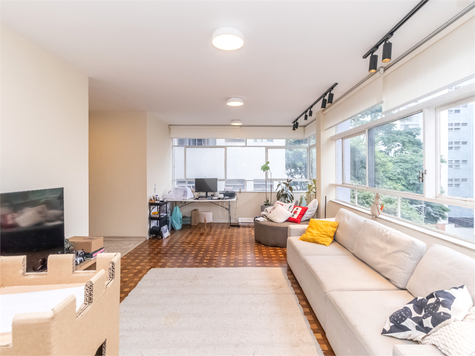 CONDOMÍNIO EDIFÍCIO LONDON