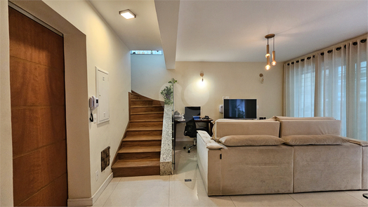 CASA / COMERCIAL