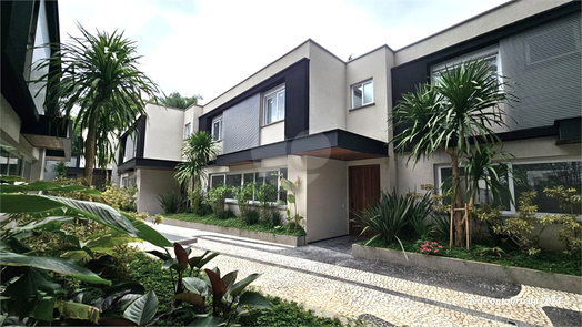 Condomínio Vila Arese