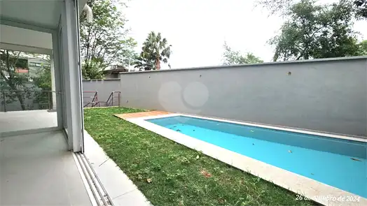 Condomínio Vila Arese