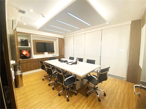 Oscar Freire Office