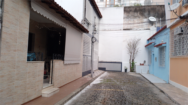 Casas em condomínio com 2 quartos à venda na Rua Desembargador