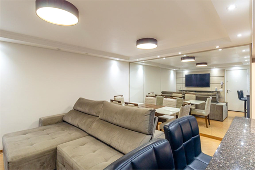 Adg 83 Studios Residencias