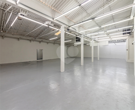 RUA CARDEAL ARCOVERDE,3030