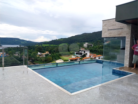 Escarpas Do Lago