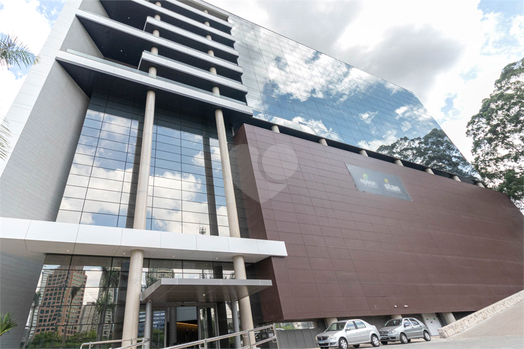 EDIFÍCIO ESTAIADA CORPORATE