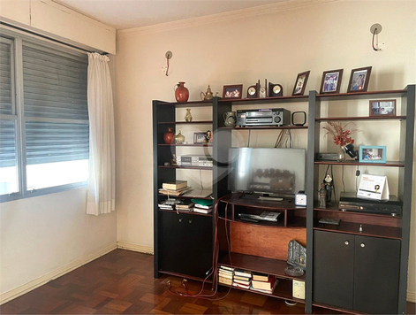 VILA ADRIANA