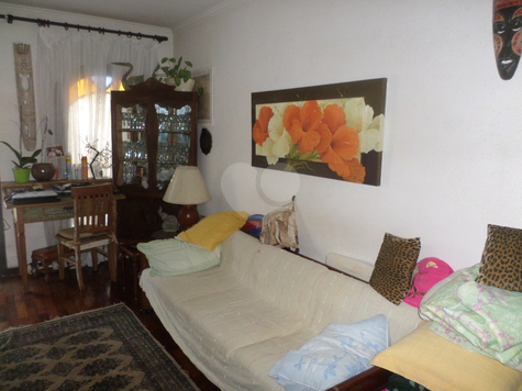 RUA PADRE ARNALDO PEREIRA,375