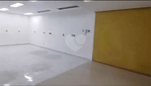 EDIFICIO COMERCIAL QUINTA AVENIDA