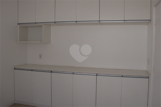 Edifício Emília Candreva