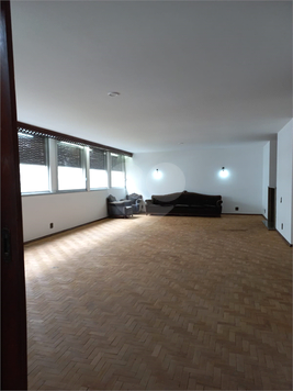 Hildebrando De Paula Almeida Prado