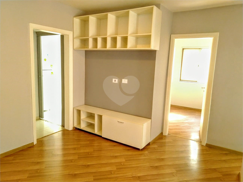 Condomínio Edifício Palazzo Del Aquila