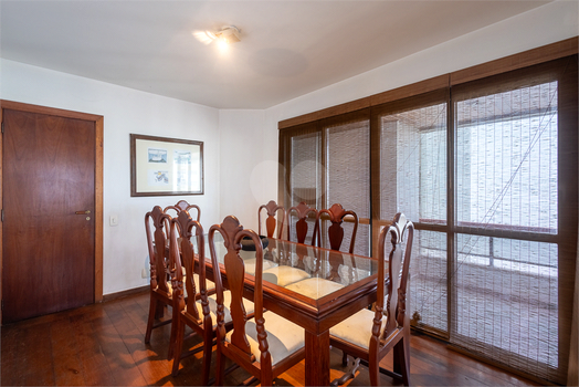 Condomínio Maple Leaf Park