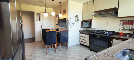 CONDOMINIO CAROBA